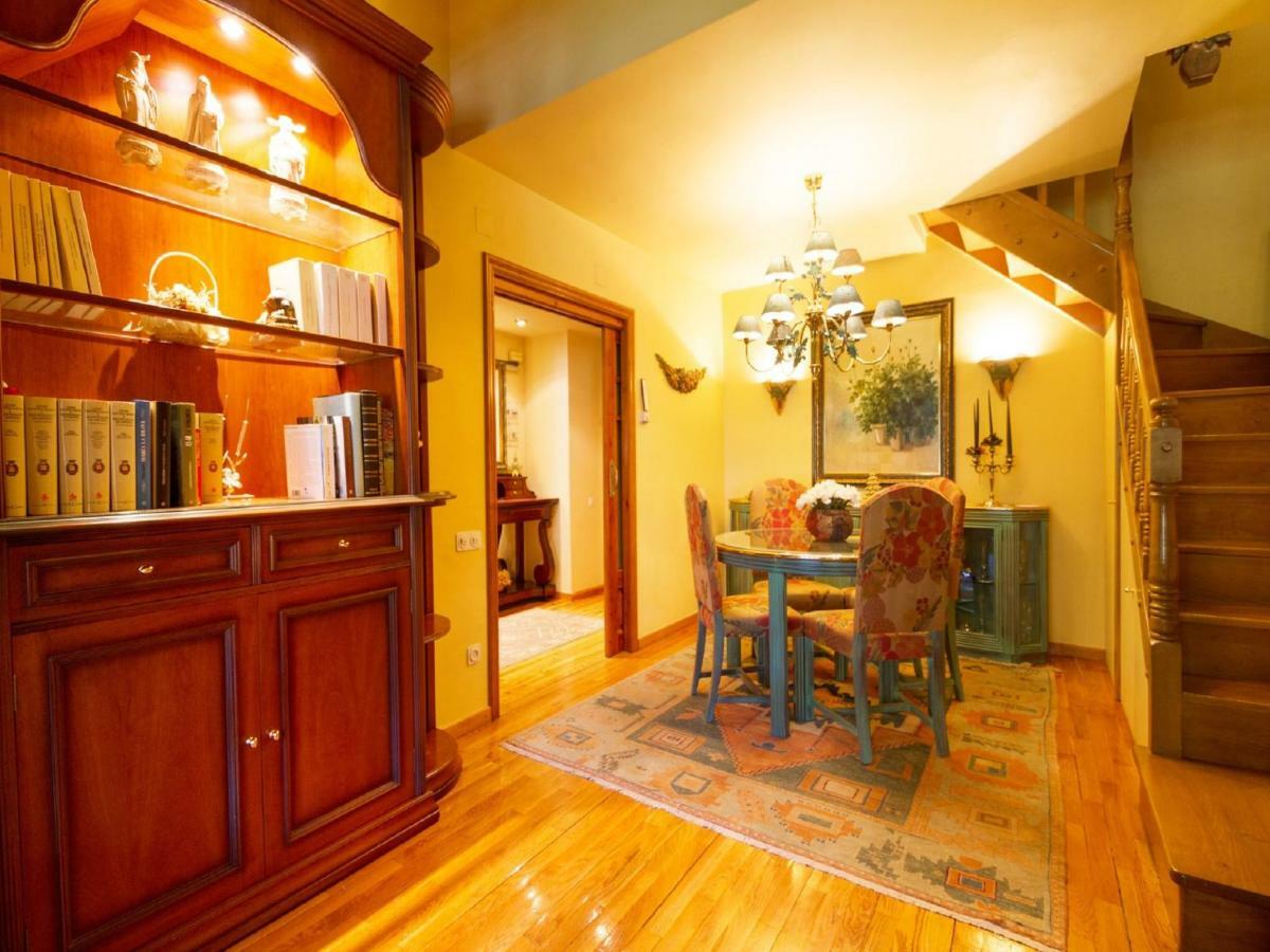 Araneu Apartment *